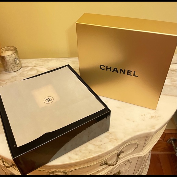 Chanel box only - Picture 3 of 6